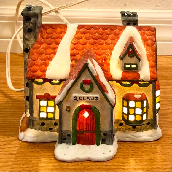 Kringle Town Santa Claus House Limited Edition - Picture 1 of 6